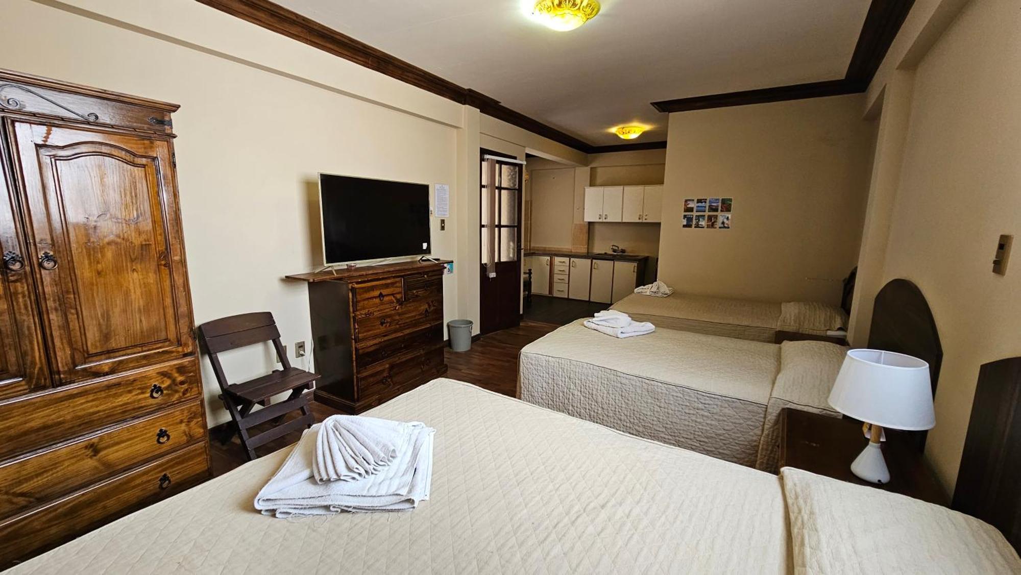 Hotel La Culta Hostal & Centro Cultural Sucre Pokoj fotografie